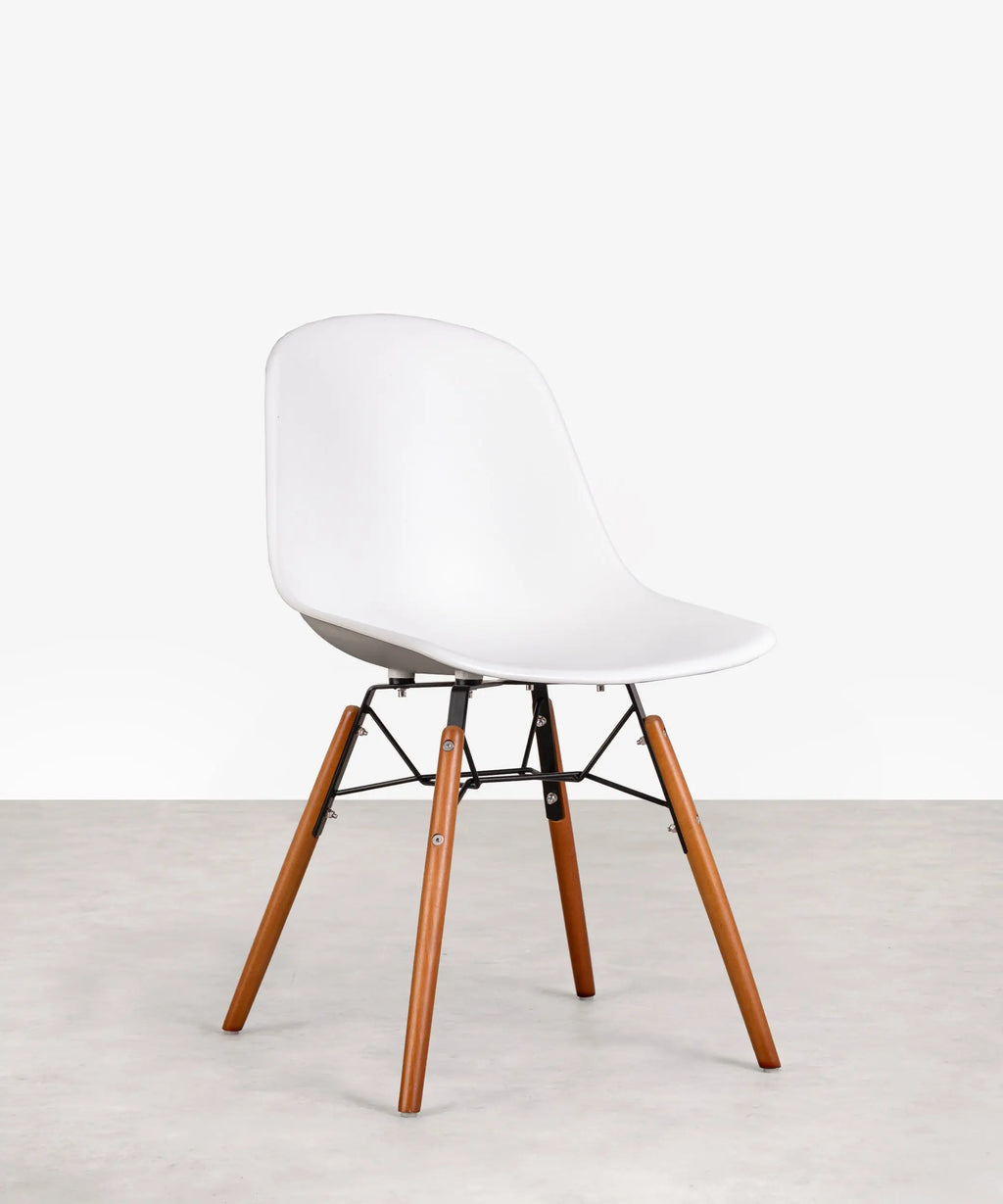 Silla de Polipropileno y Madera Elon