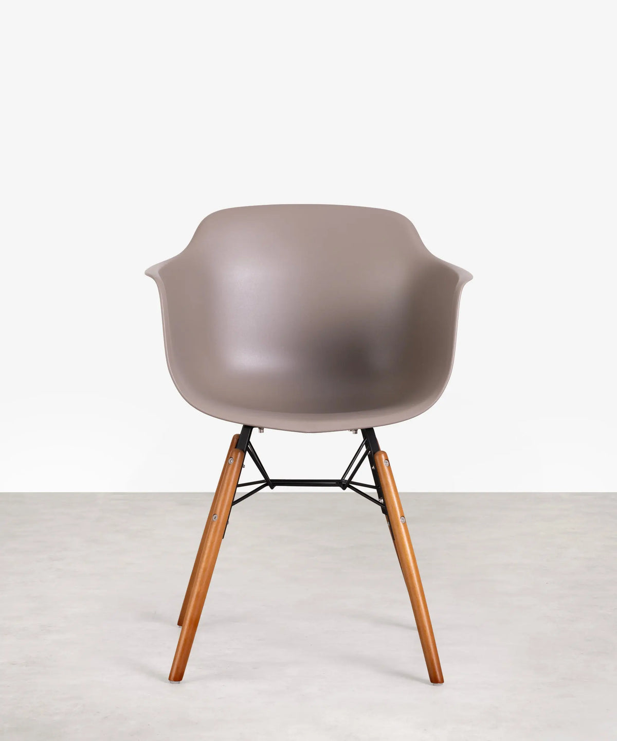 Silla de Polipropileno y Madera Elon Arms