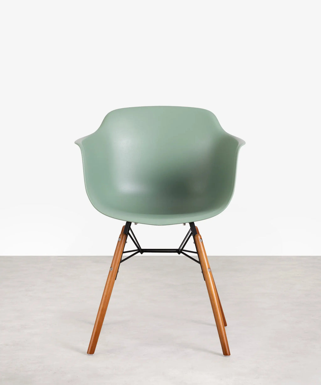 Silla de Polipropileno y Madera Elon Arms