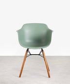 Silla de Polipropileno y Madera Elon Arms