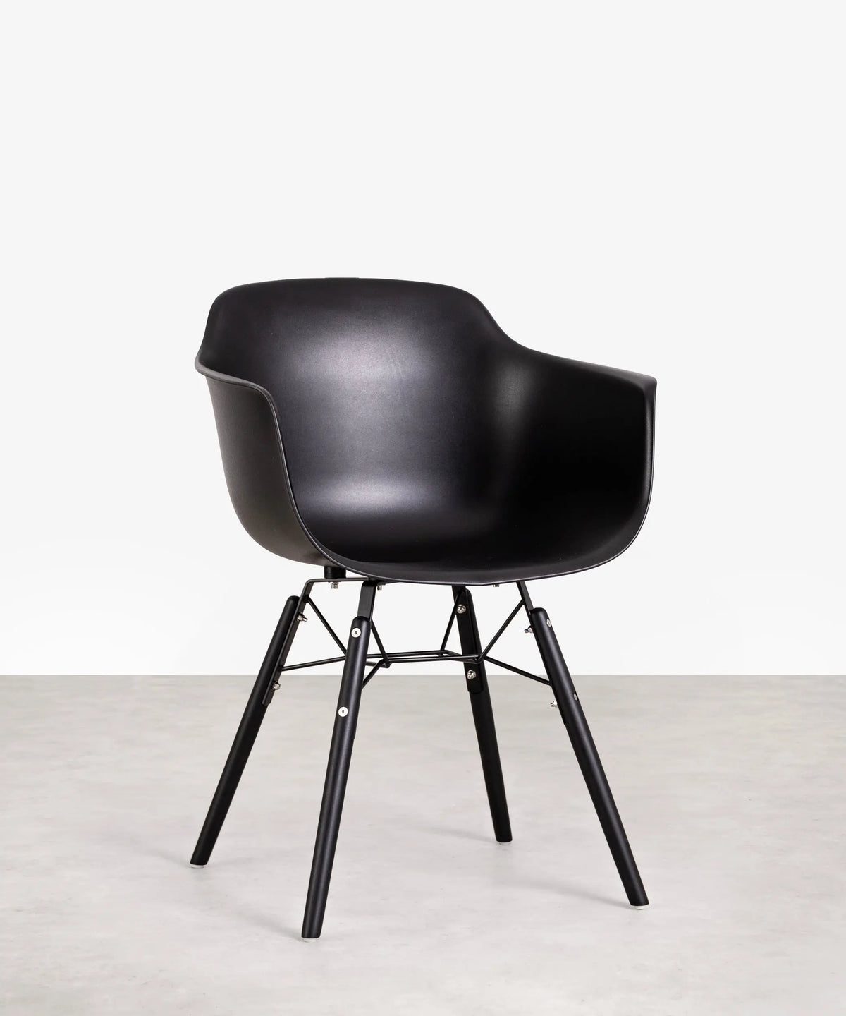 Silla de Polipropileno y Madera Elon Arms
