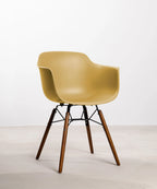 Silla de Polipropileno y Madera Elon Arms