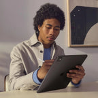 Apple iPad Pro 11 (M4) : Écran Ultra Retina XDR, 512 Go, Caméra Avant 12 Mpx Horizontale/Appareil Photo arrière 12 Mpx, Scanner LiDAR, Wi-FI 6E, Autonomie d’Une journée, Verre Standard - Argent