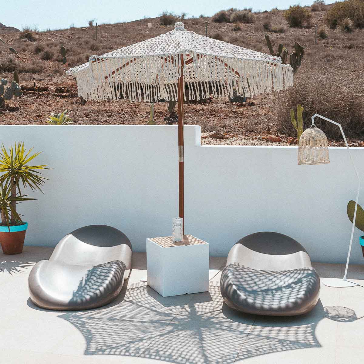 Sombrilla hecha de macramé BINIBECA para exterior ø210x229cm