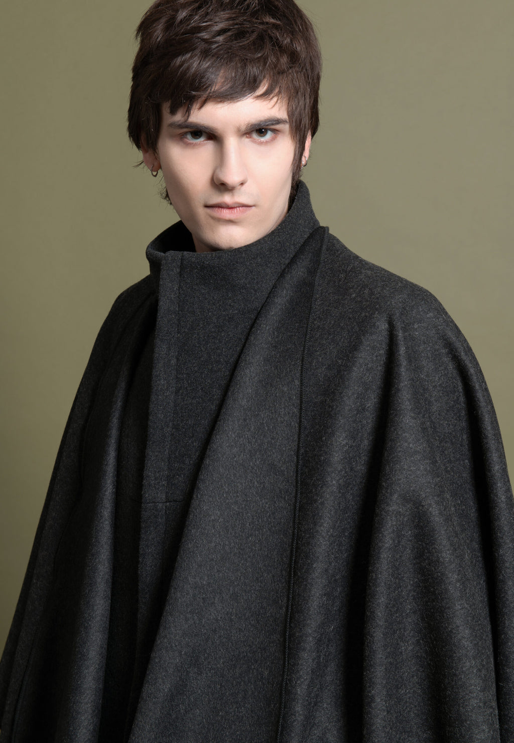 Pancho en laine et cachemire gris foncé