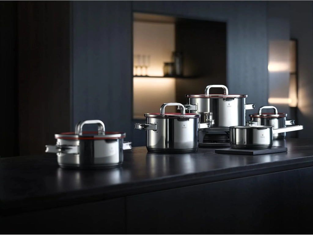 WMF Function 4 - Batería de Cocina 5 Piezas, Acero Inoxidable Apto para Inducción, 1 cacerola baja de 20 cm, 3 cacerolas altas de 16 cm, 20 cm y 24 cm con tapa, 1 cazo 16 cm