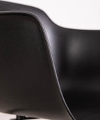 Silla de Polipropileno y Madera Elon Arms