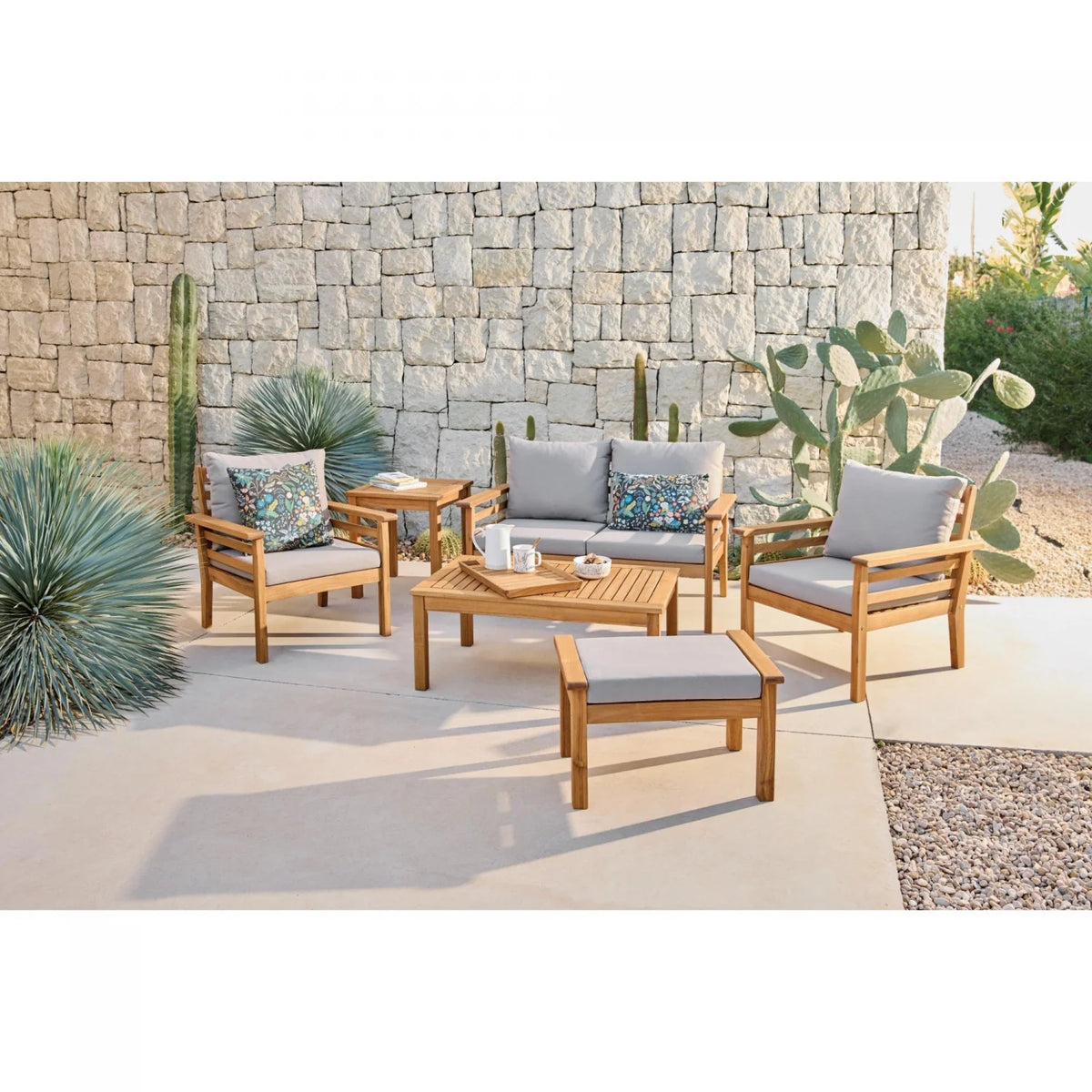 Conjunto de Jardín Mesa + Sofá + 2 Sillones + Mesa Auxiliar + Asiento Otomano + Bandeja de Madera, Bali