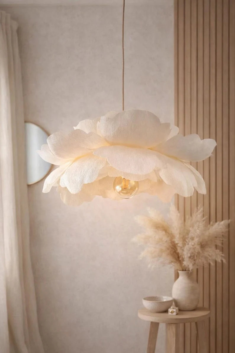 Pantalla de lámpara de papel crepé con estampado floral color crema, 70 cm, lámpara colgante de techo con diseño floral.