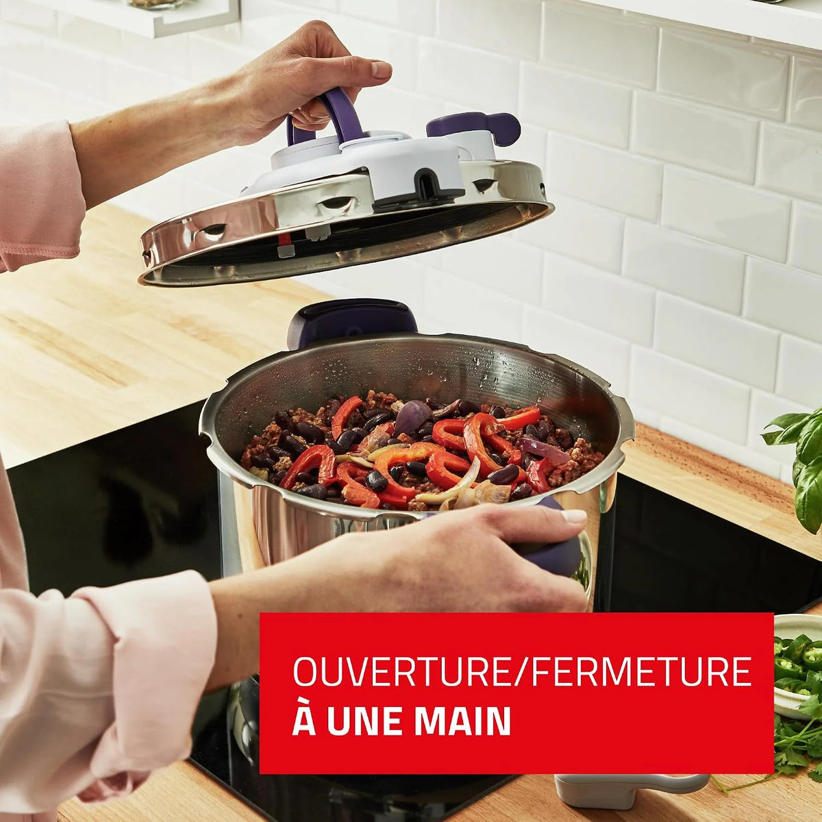 Seb Clipsominut’ Perfect Cocotte-minute 9 L, Autocuiseur induction, Facile à utiliser, Minuteur, Livre 100 recettes inclus, Fabriqué en France, Violet P4624900