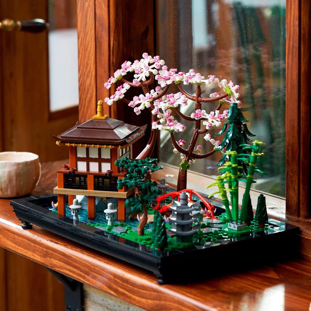 LEGO – Icons Tranquil Garden Adult Building Kit 10315