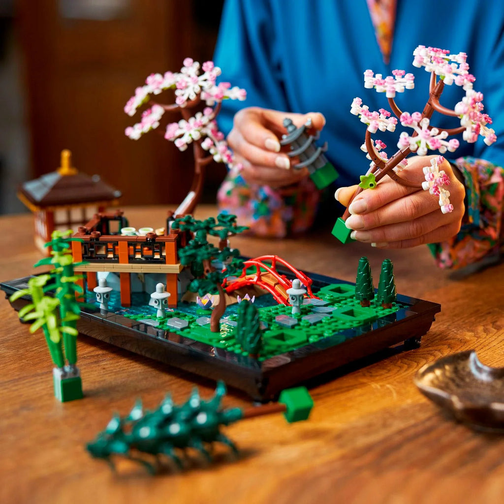LEGO – Icons Tranquil Garden Adult Building Kit 10315