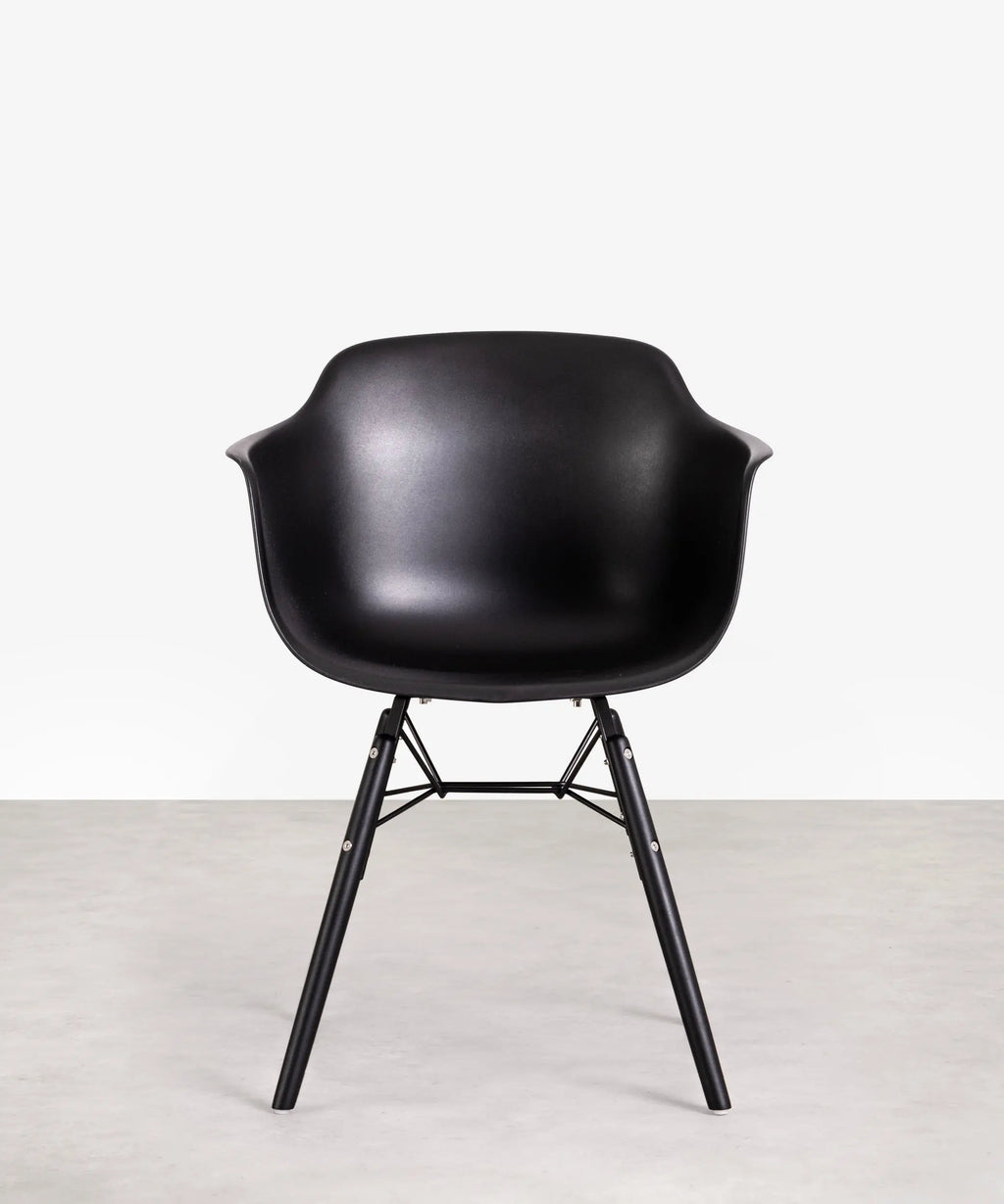Silla de Polipropileno y Madera Elon Arms