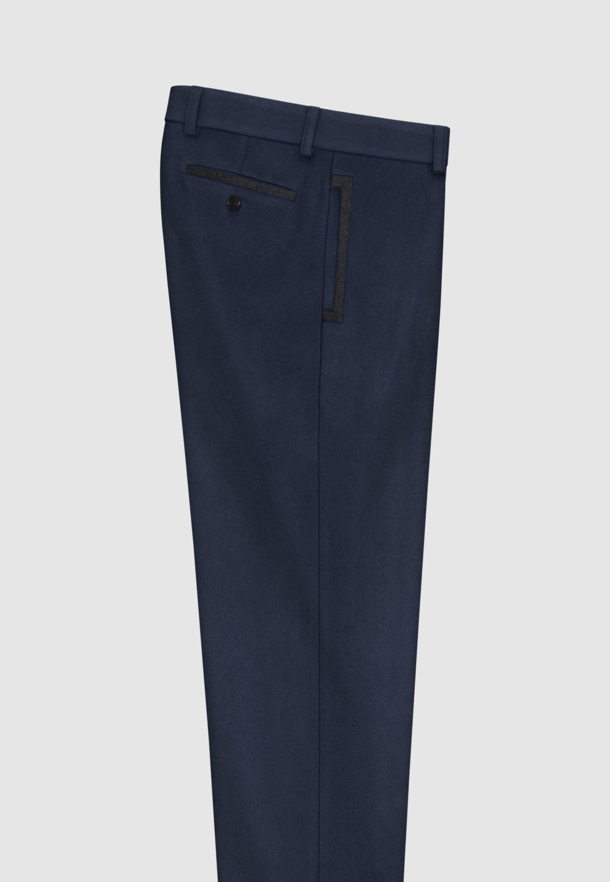 Pantalon en flanelle de laine bleu à poches rectangulaires