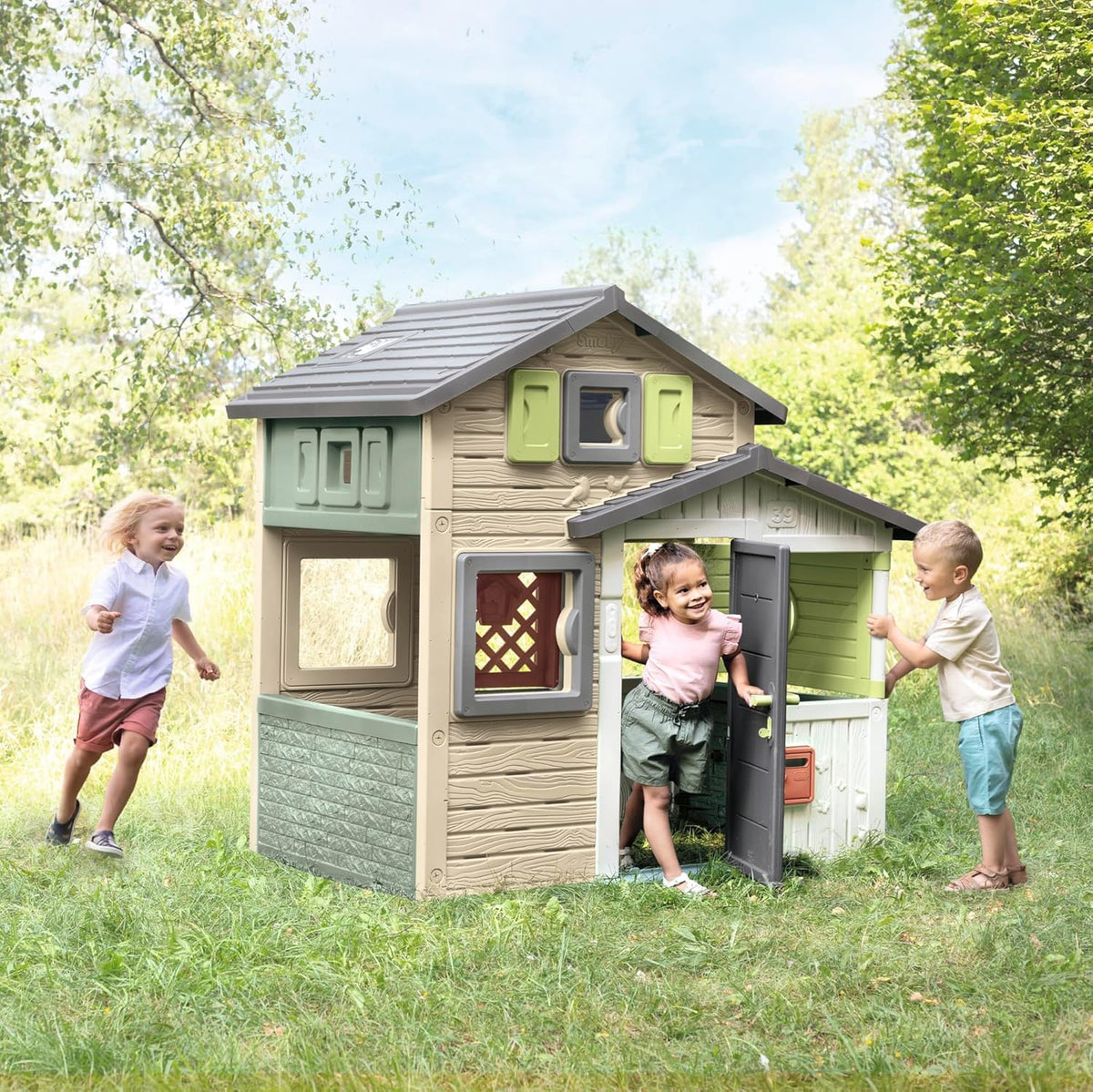 Smoby Life - Casa de Juegos Friends House EVO con 2 Puertas, 6 Ventanas y Mesa de Picnic Extraíble – Fabricada en Material Reciclado, Protección UV, para Niños a Partir de 3 Años (7600810208)