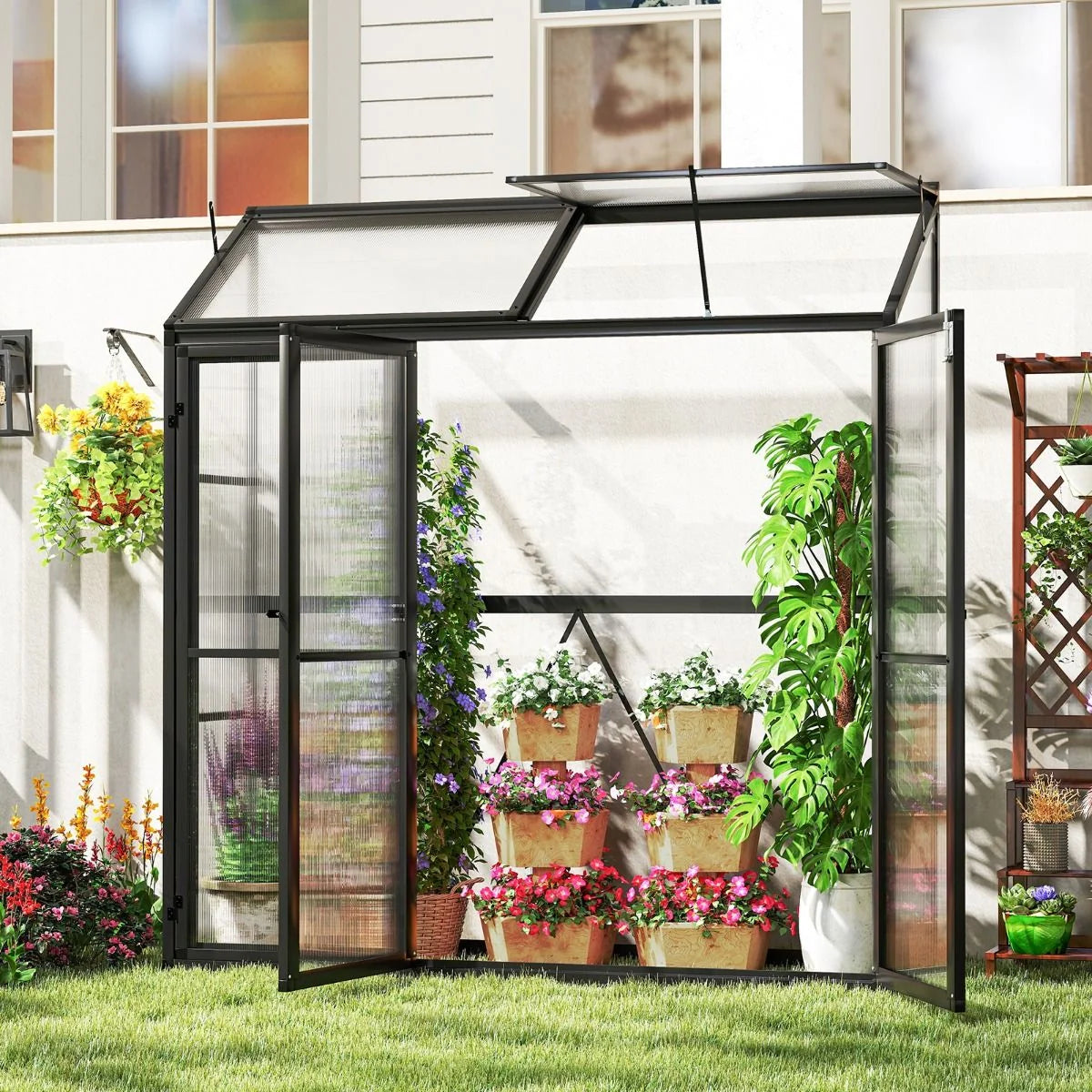 Serre de Jardin Extérieure en Aluminium Serre Mini Walk-in avec Lucarne et 3 Portes Fermables Plaques PC Résistantes au Soleil Noir