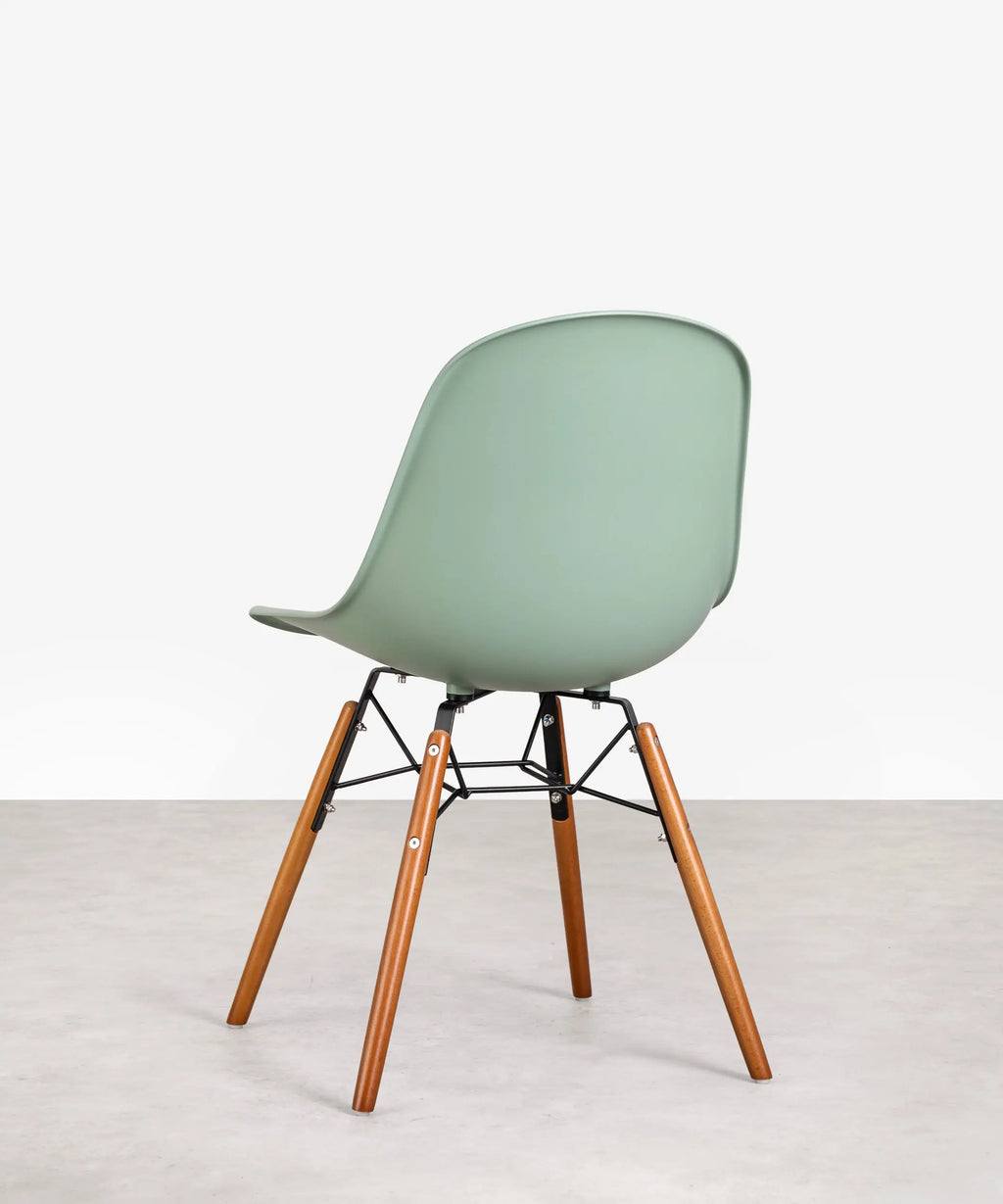 Silla de Polipropileno y Madera Elon